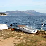 With Parking Space Ravni, Labin - 7674 Равни
