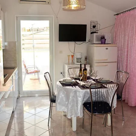 With A Parking Space Ravni, Labin - 7674 Apartment